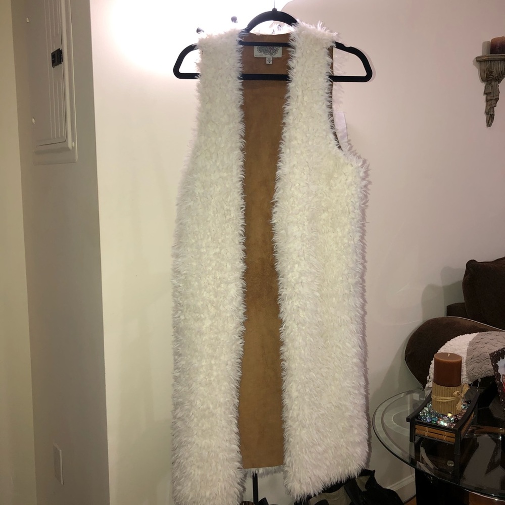 Furry UO vest